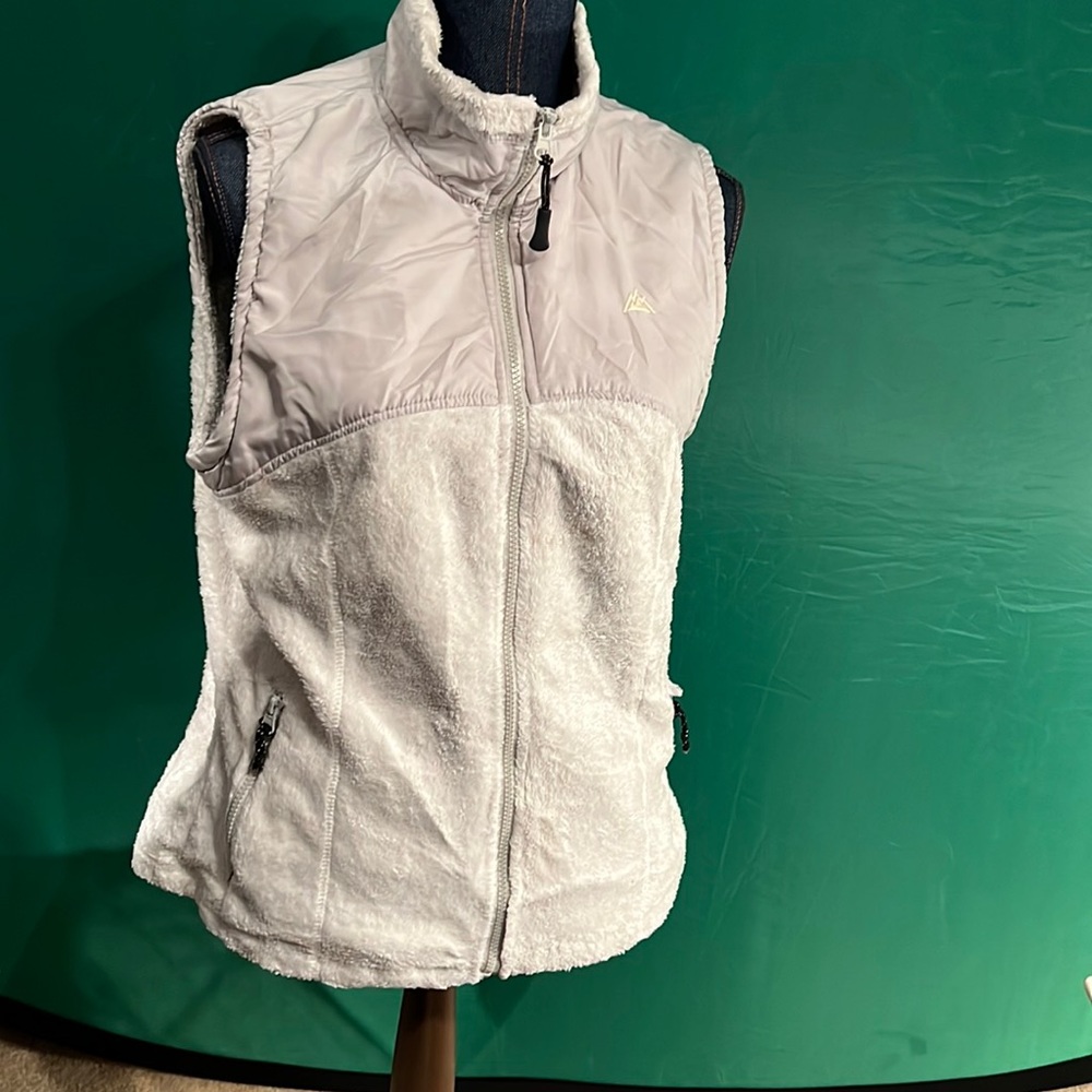 Fuzzy winter white vest